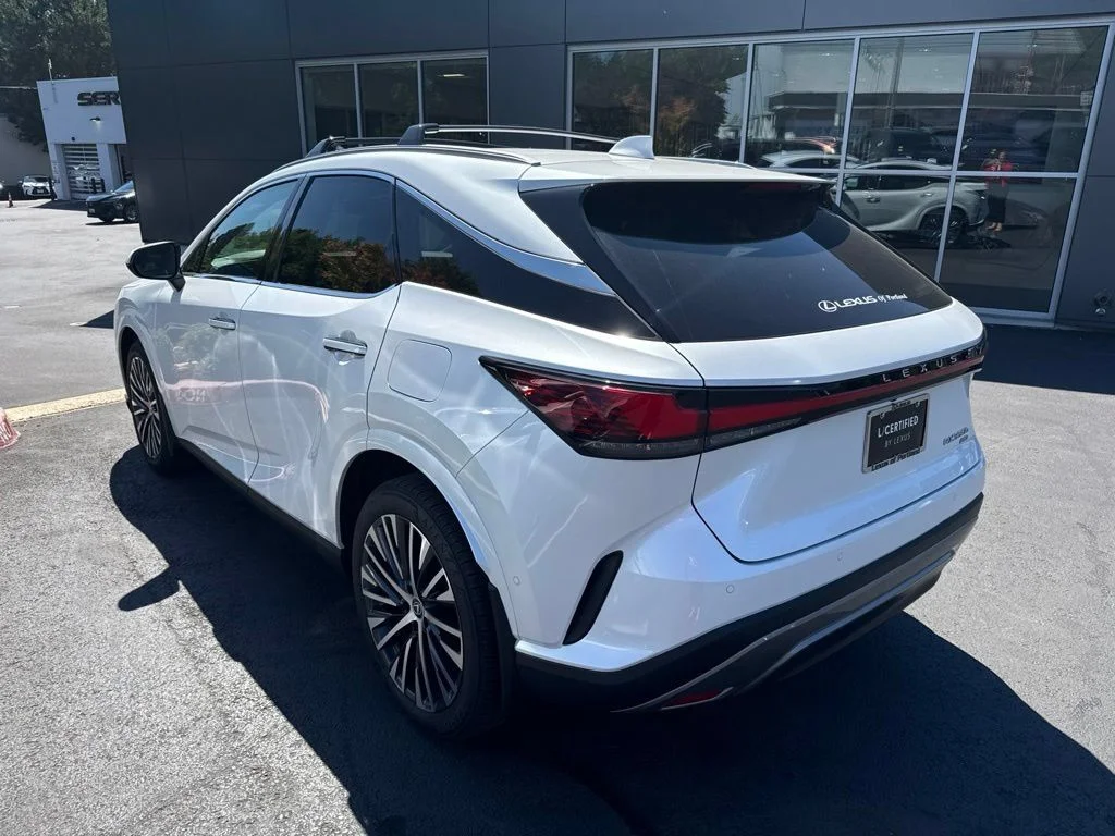 Certified Used 2025 White Lexus 350h Premium Plus image 14