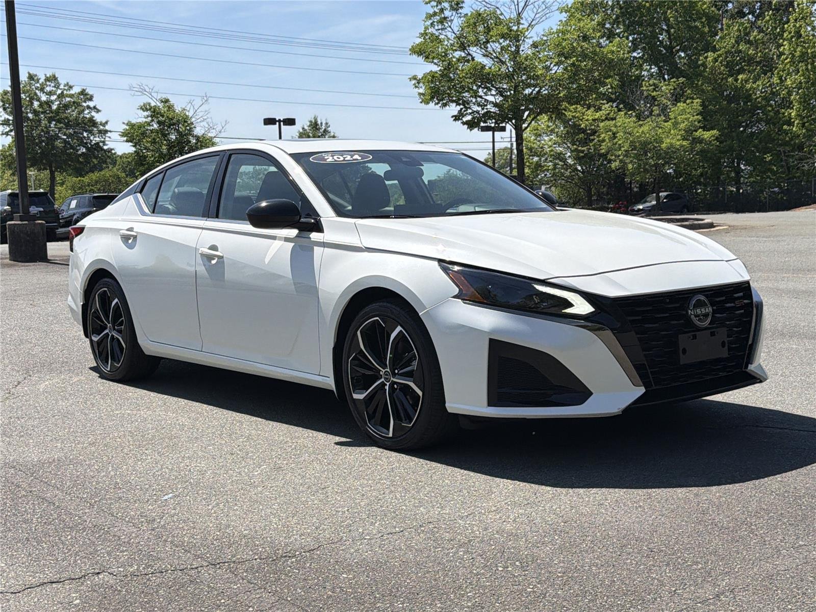 Used 2024 Pearl White Tricoat Nissan 2.5 SR image 29