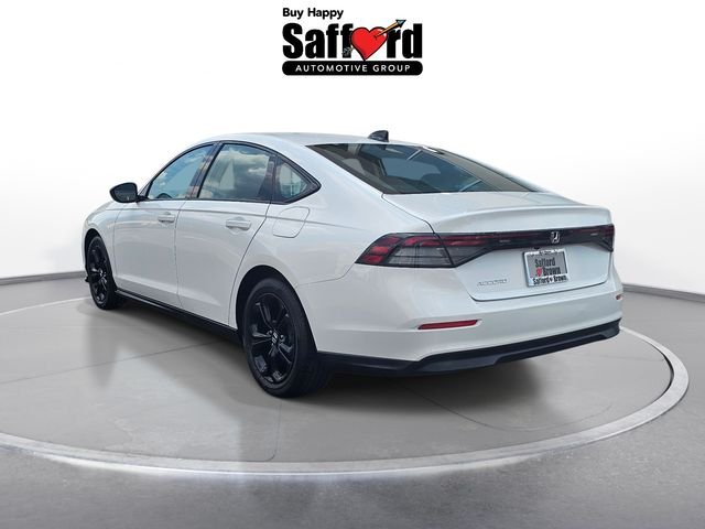 Used 2025  Honda SE image 7