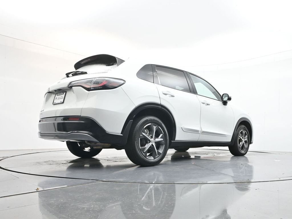 Used 2024 Platinum White Pearl Honda EX-L image 31