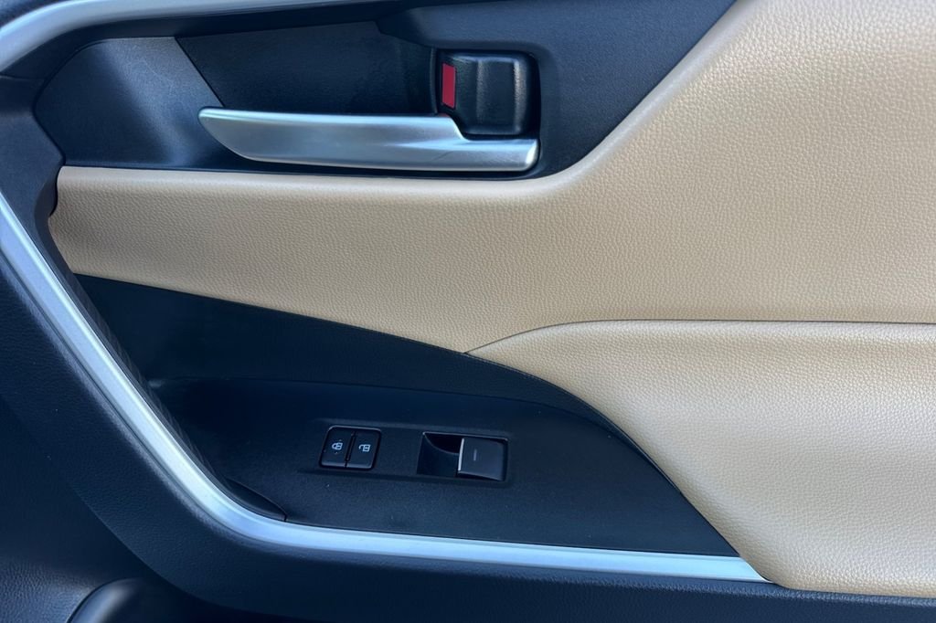 Certified Used 2025 White Toyota XLE image 22