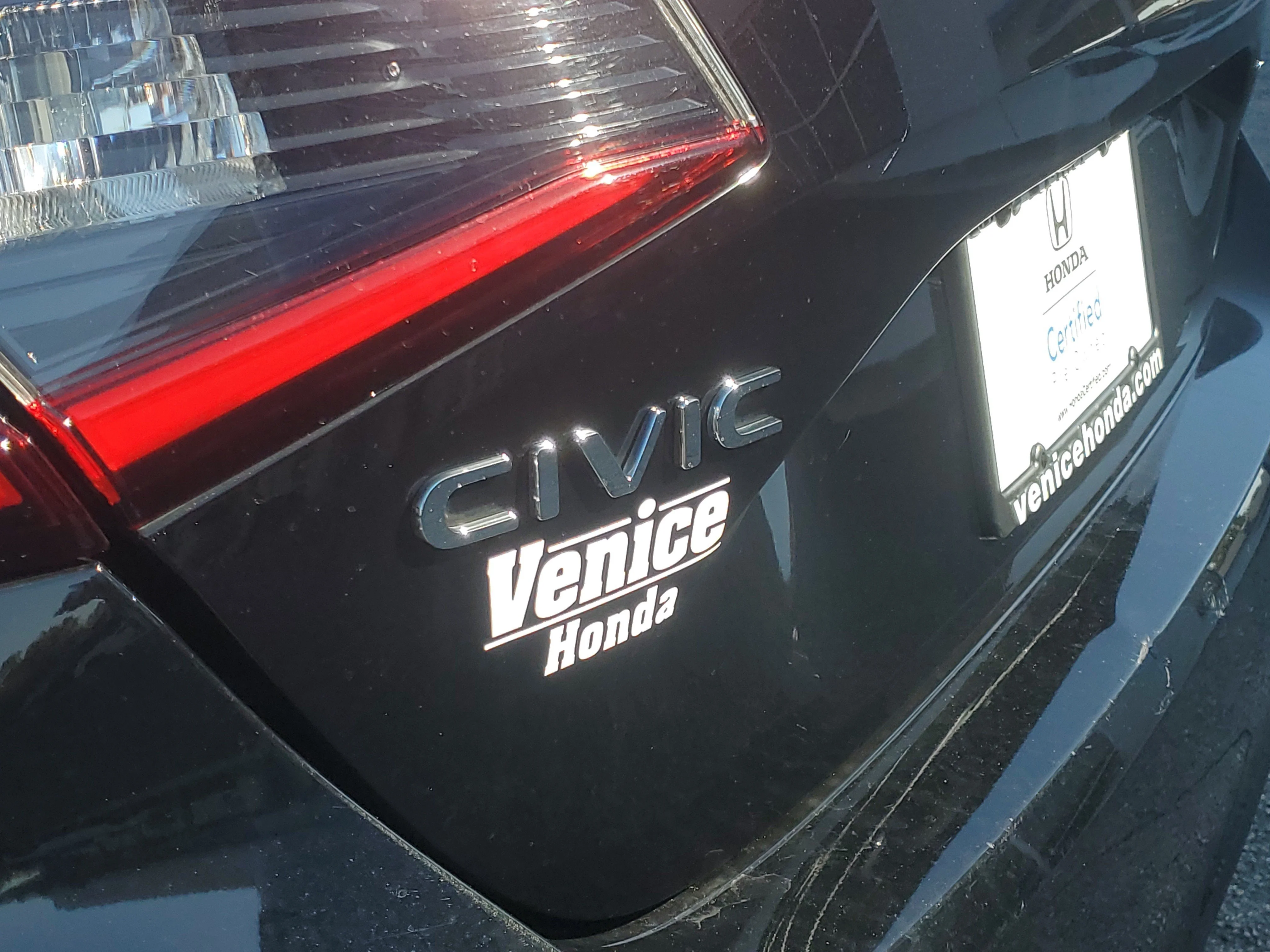 Used 2024  Honda Sport image 11