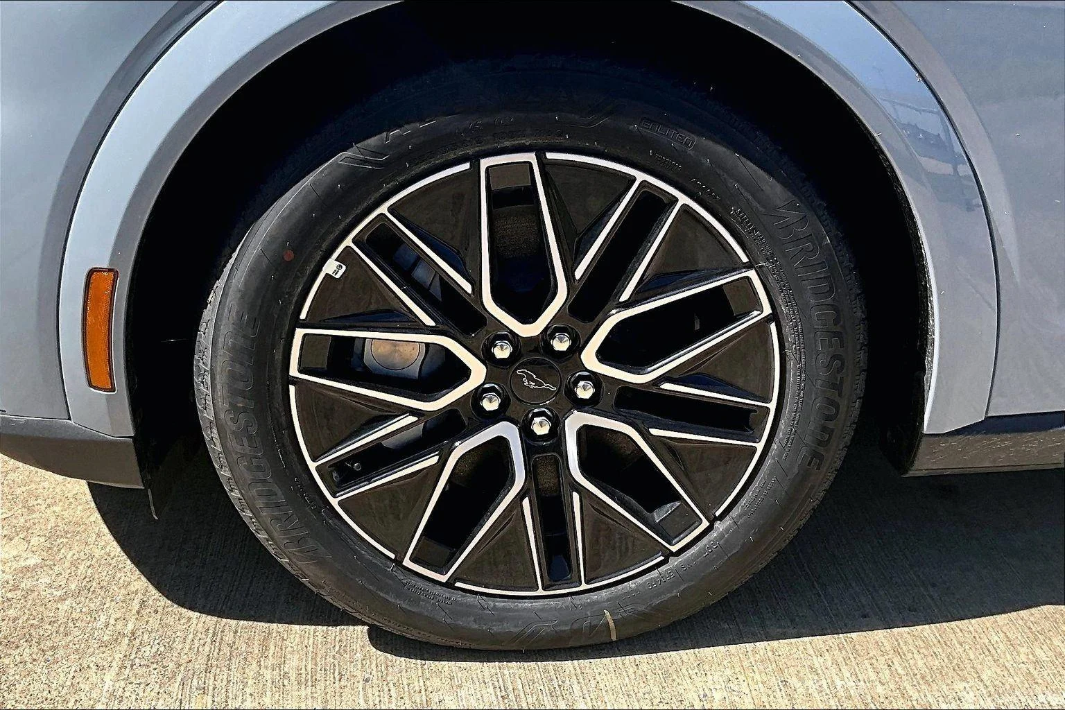New 2026 Glacier Gray Metallic Tri-coat Ford Premium image 11