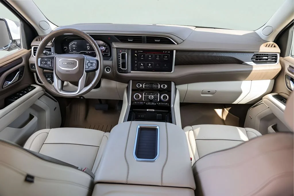 Used 2022 WHITE FROST TRICOAT GMC Denali image 29