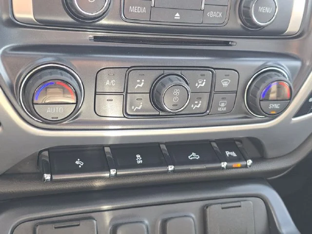 Used 2017 ONYX BLACK GMC SLT image 37
