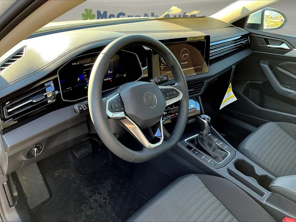 New 2026 White Volkswagen 1.5T S image 9