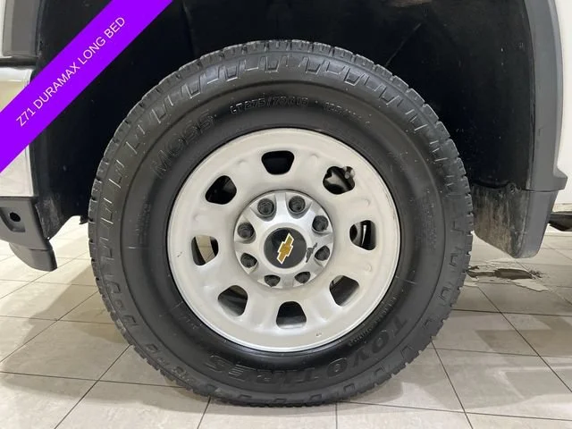 Used 2024 Summit White Chevrolet WT image 28