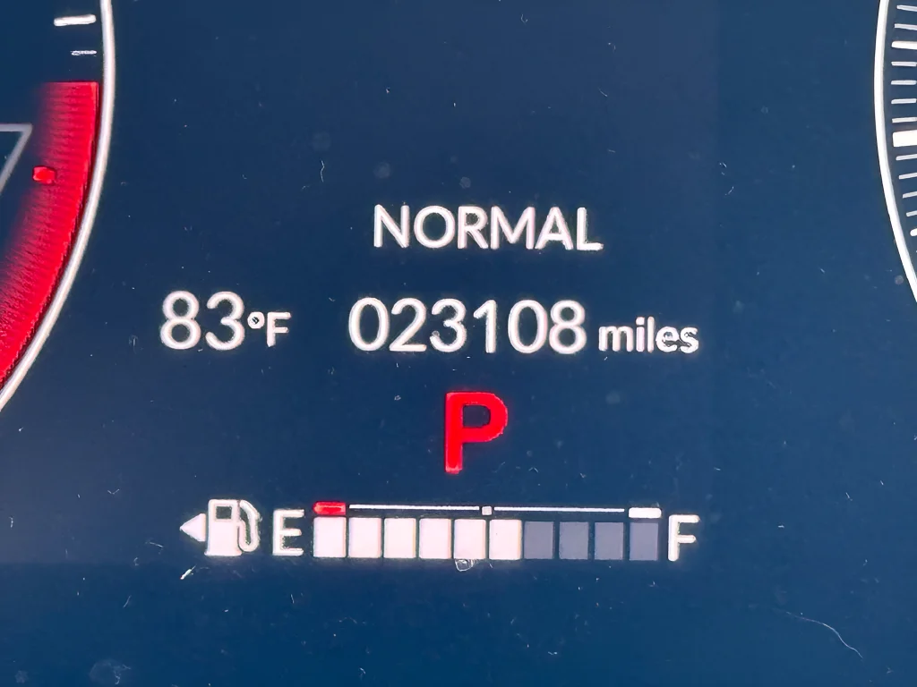 Used 2024 Platinum White Pearl Honda LX image 23