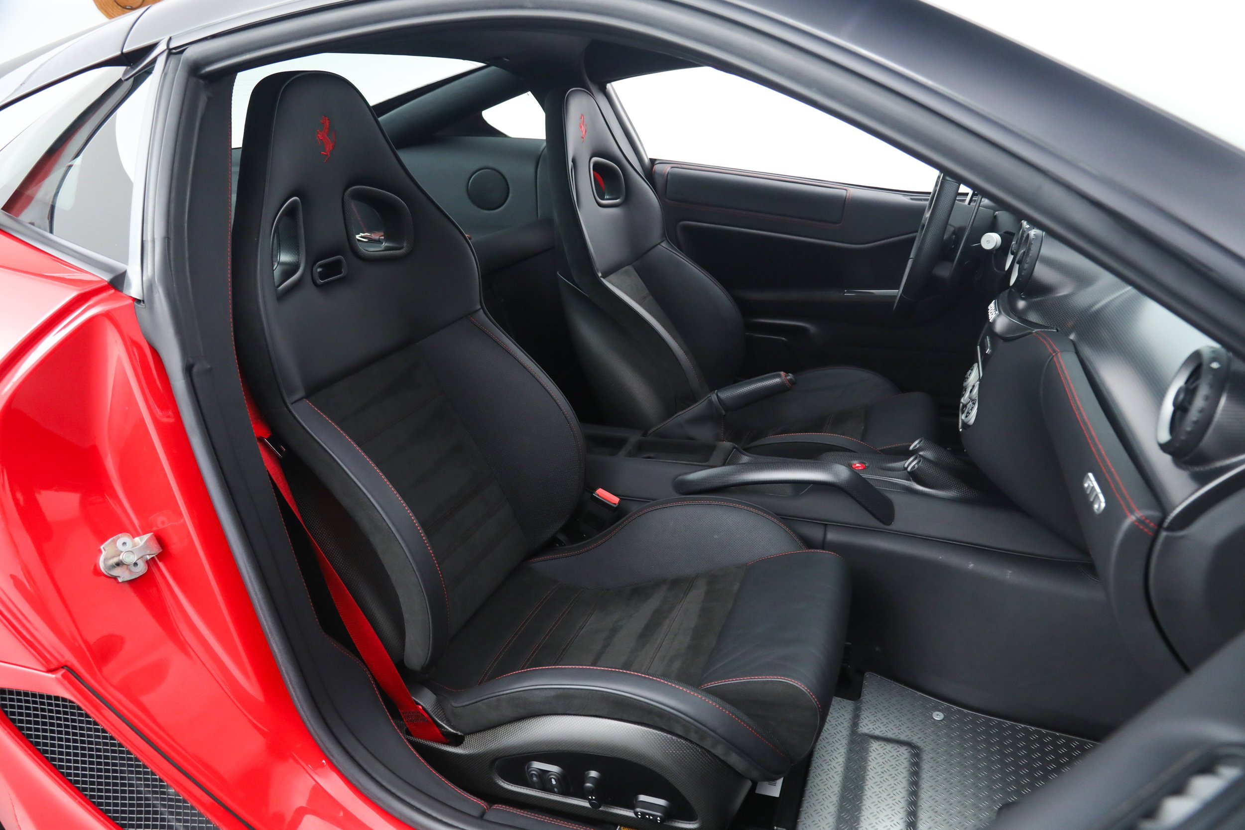 Used 2011 Red Ferrari  image 30