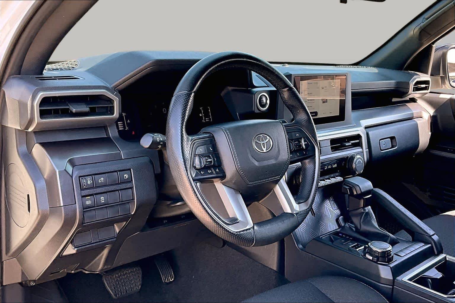 Used 2025 ICE CAP Toyota SR5 image 15