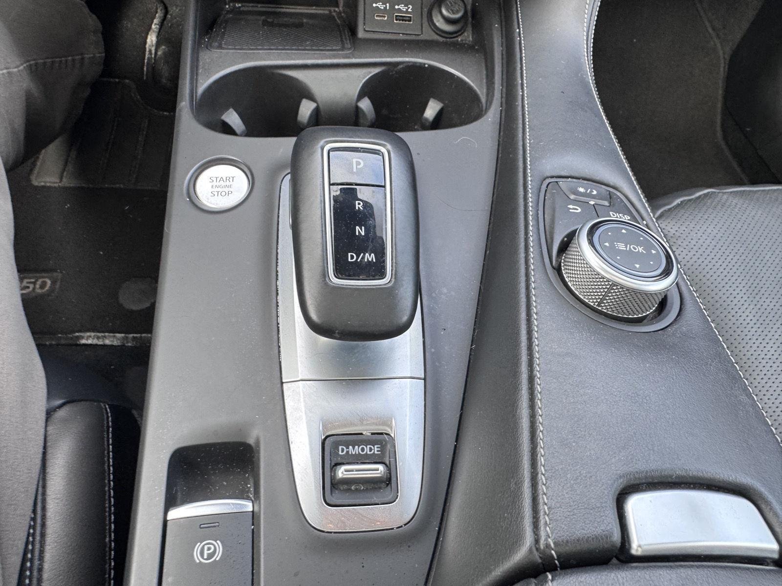 Used 2023 Radiant White INFINITI LUXE image 18