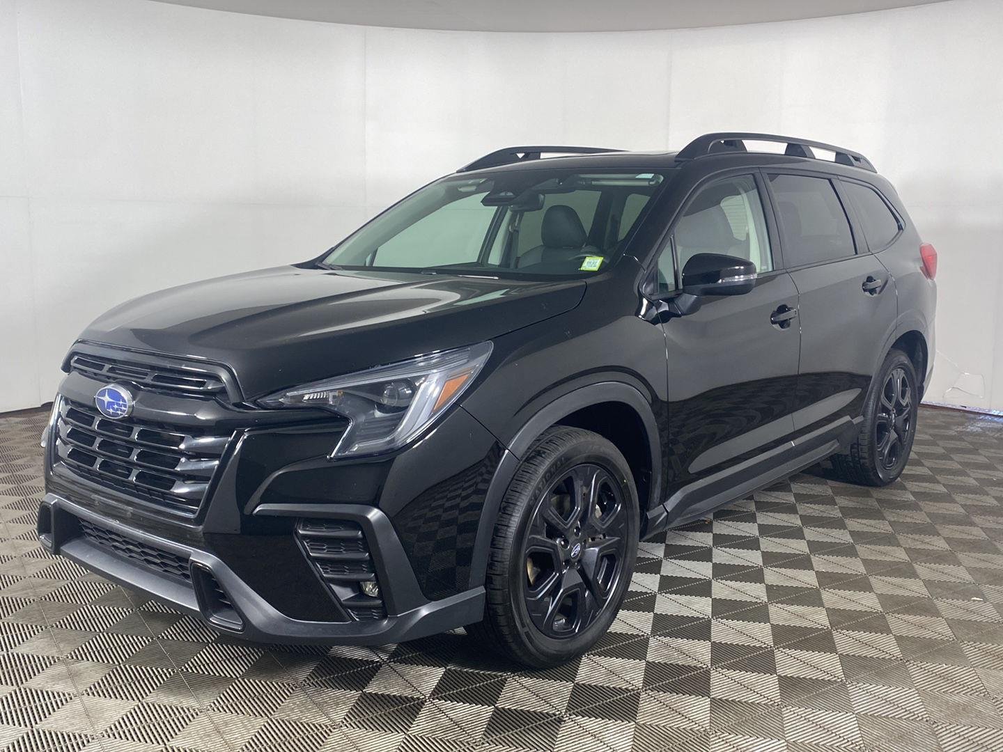 Used 2023 Crystal Black Silica Subaru Onyx Edition image 10