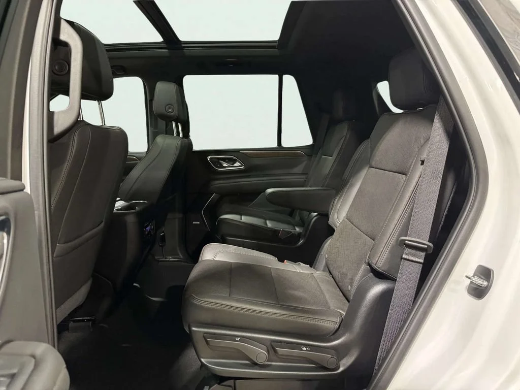 Used 2024 Summit White Chevrolet High Country image 25