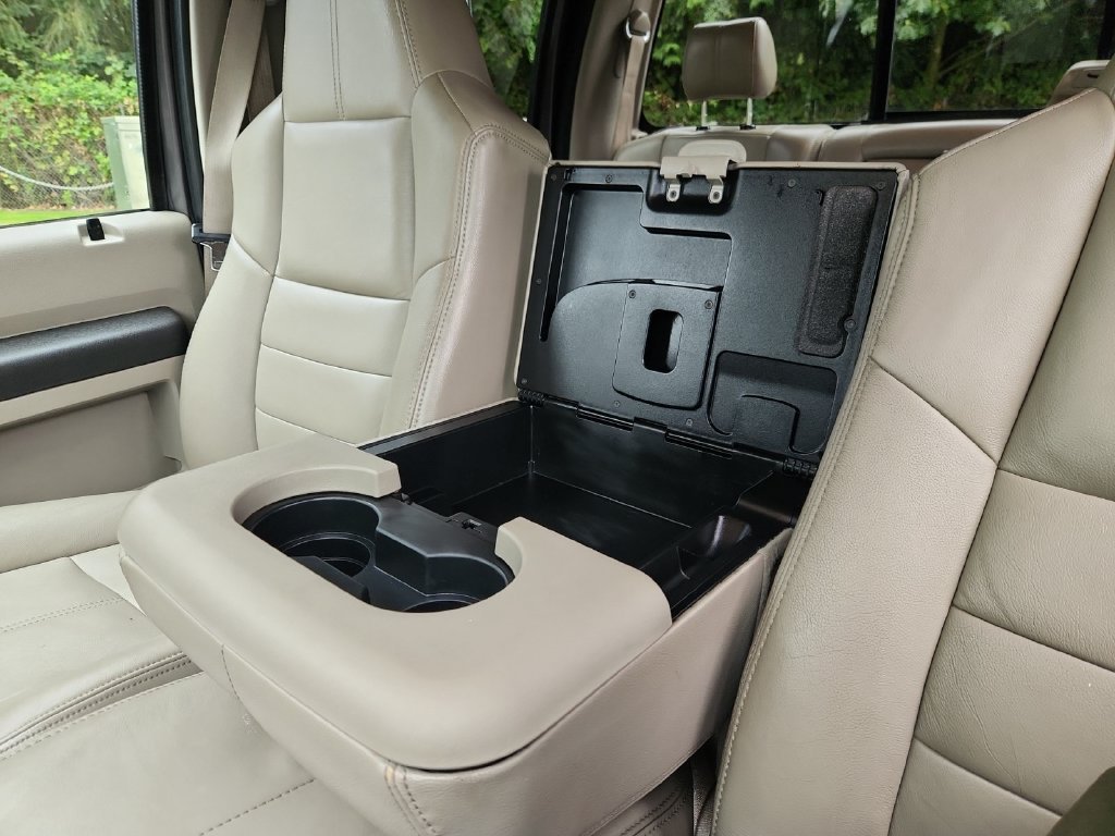 Used 2008  Ford XL image 30