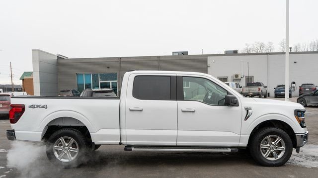 Used 2024 Oxford White Ford XLT image 5