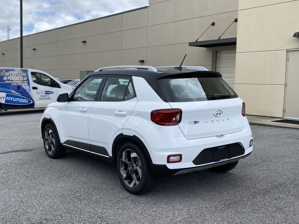 Used 2026 Lunar White w/Black Roof Hyundai SEL image 6