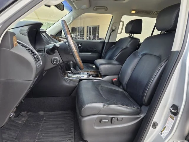 Used 2017 Liquid Platinum INFINITI THEATER PACKAGE image 12