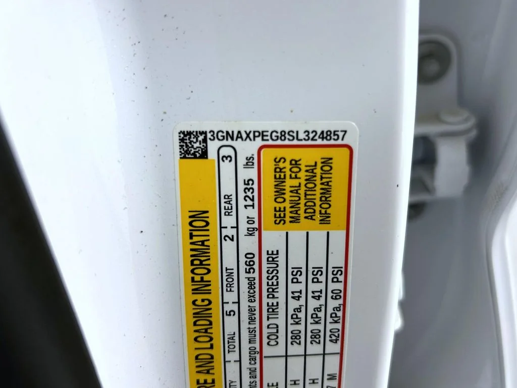 Used 2025 White Chevrolet LT image 24