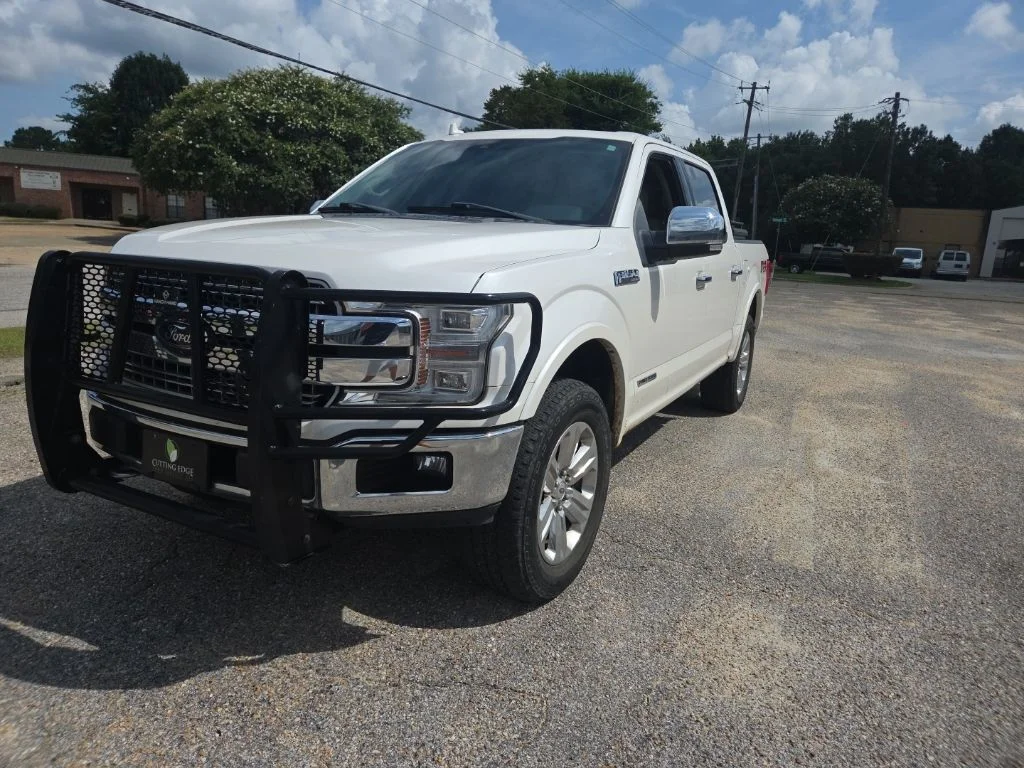 Used 2018 White Ford Lariat image 3