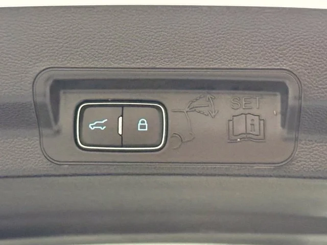Used 2021 White Ford Limited image 42