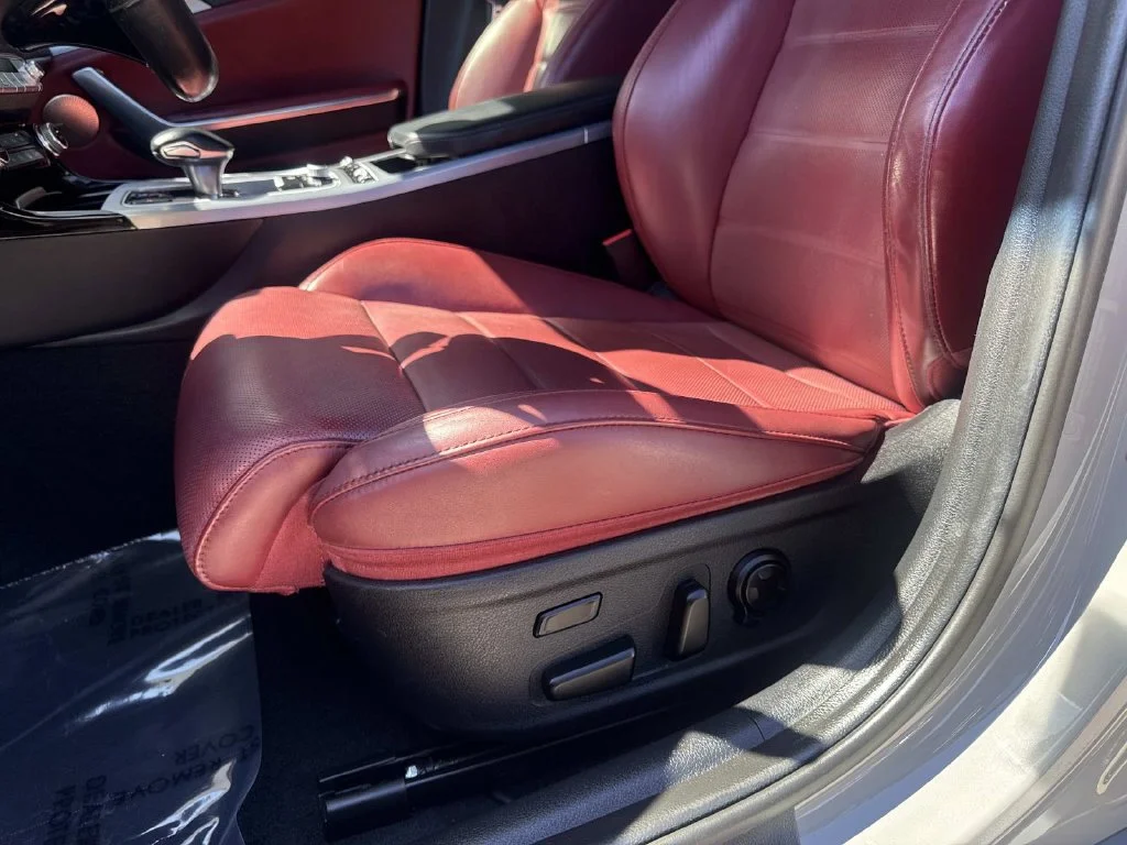 Used 2018 White Kia GT2 image 22