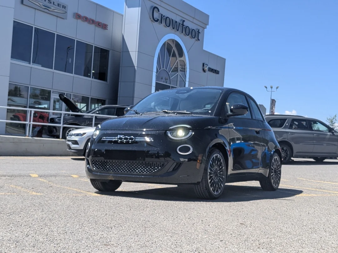 New 2026 Black FIAT Pop - - FWD - 42kWh Electric - Heated Seats - Lane Keep Assist - Rear Camera & More! image 2