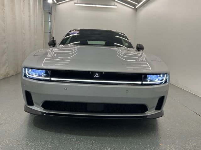 Used 2024  Dodge R/T image 3