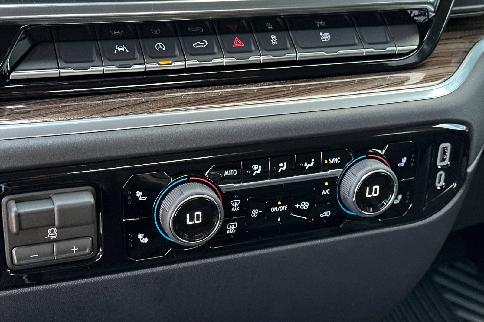 2026 Chevrolet Silverado 1500 LT - Photo 20