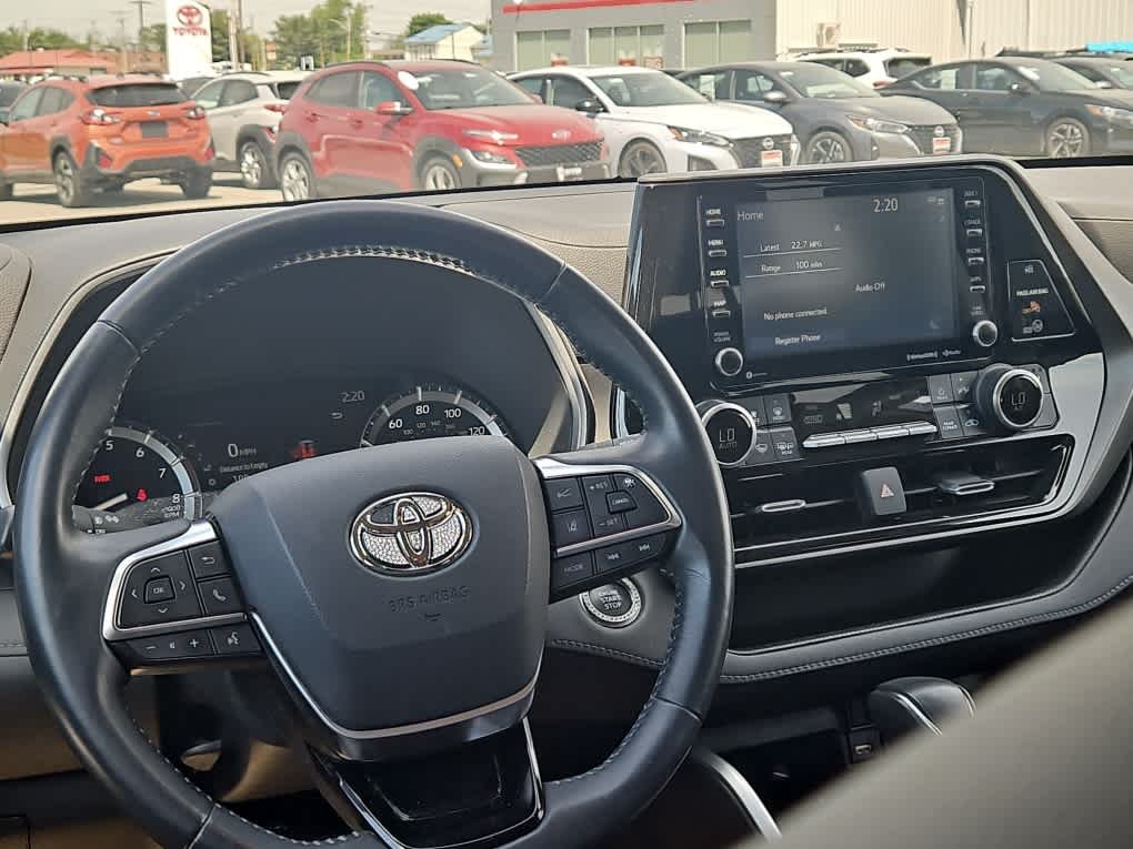 Used 2021 Ruby Flare Pearl Toyota XLE image 13