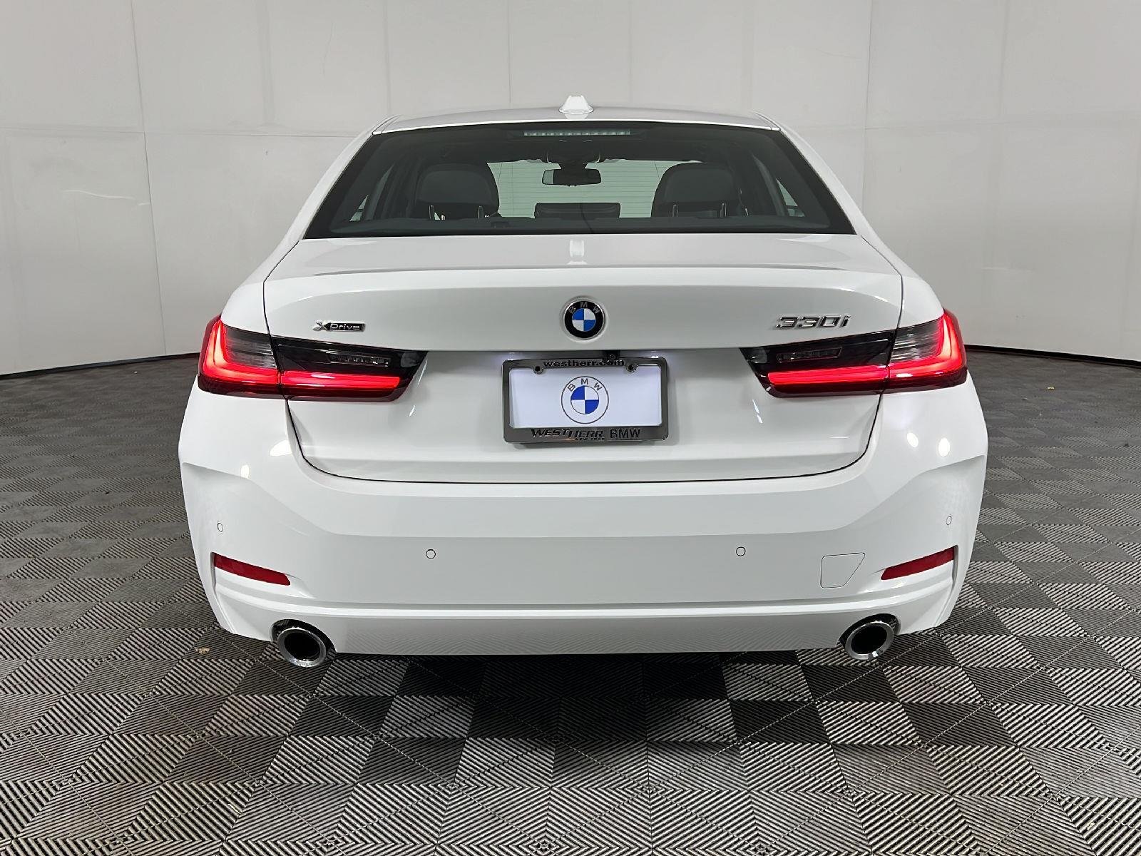 New 2026 Alpine White BMW 330i xDrive image 4