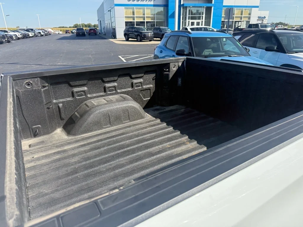 2023 Chevrolet Silverado 1500 RST - Photo 10