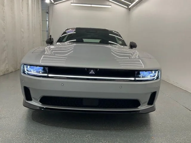 Used 2024  Dodge R/T image 3