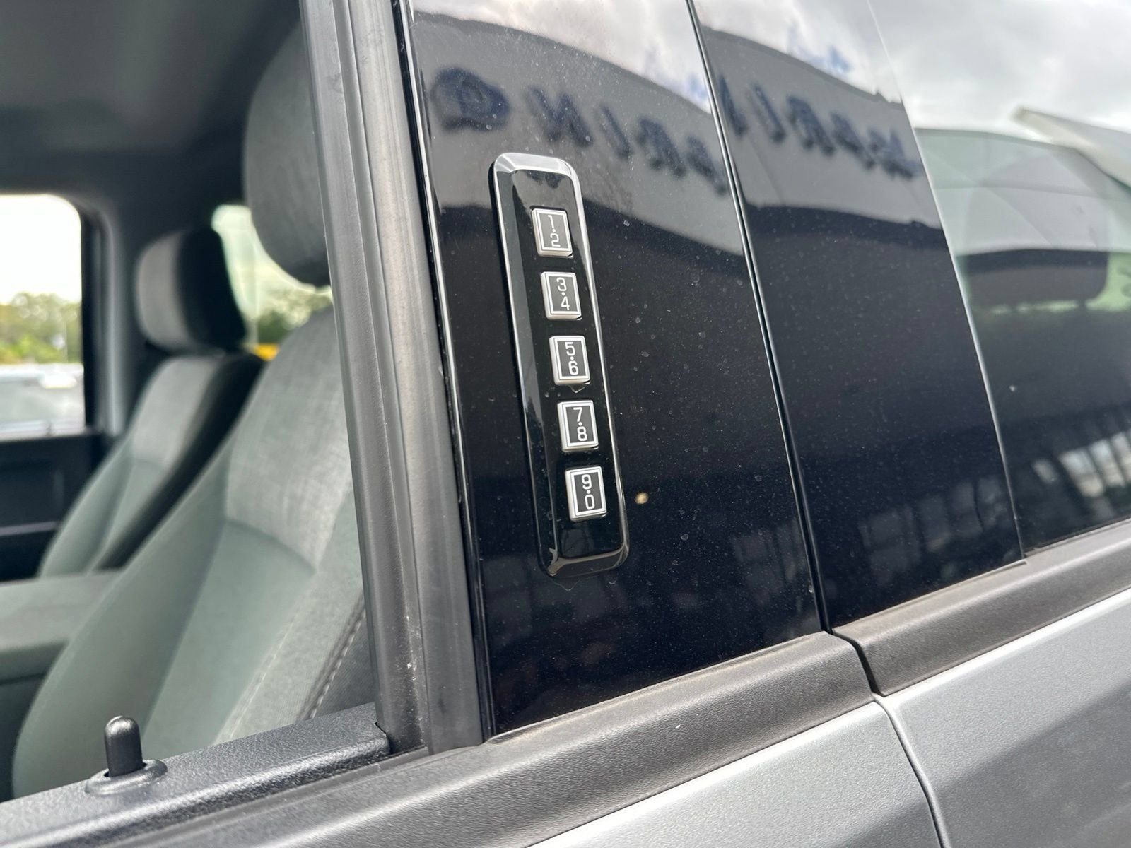 Used 2024 Silver Metallic Ford XLT image 13