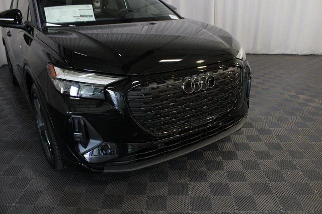 Used 2025 Black Audi Premium Plus image 33