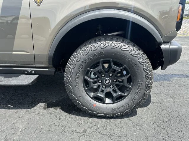 New 2026 Marsh Gray Ford Badlands® image 19