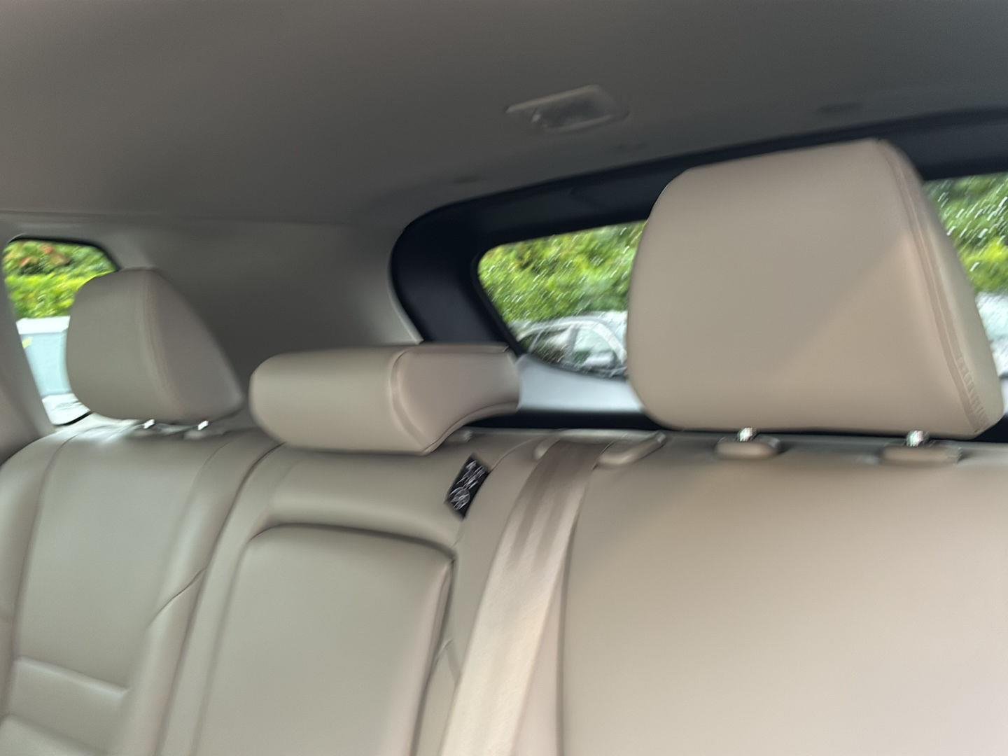 Used 2023 Pearl White TriCoat Nissan SL image 26