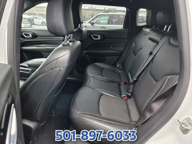 Used 2024 White Jeep Latitude image 7