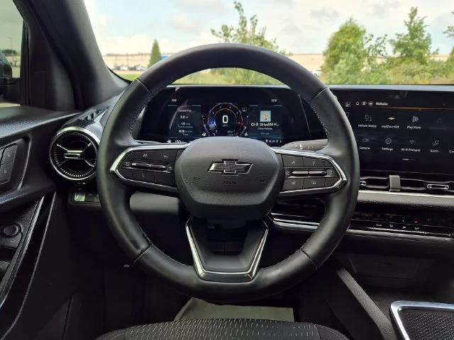 2025 Chevrolet Equinox LT - Photo 17