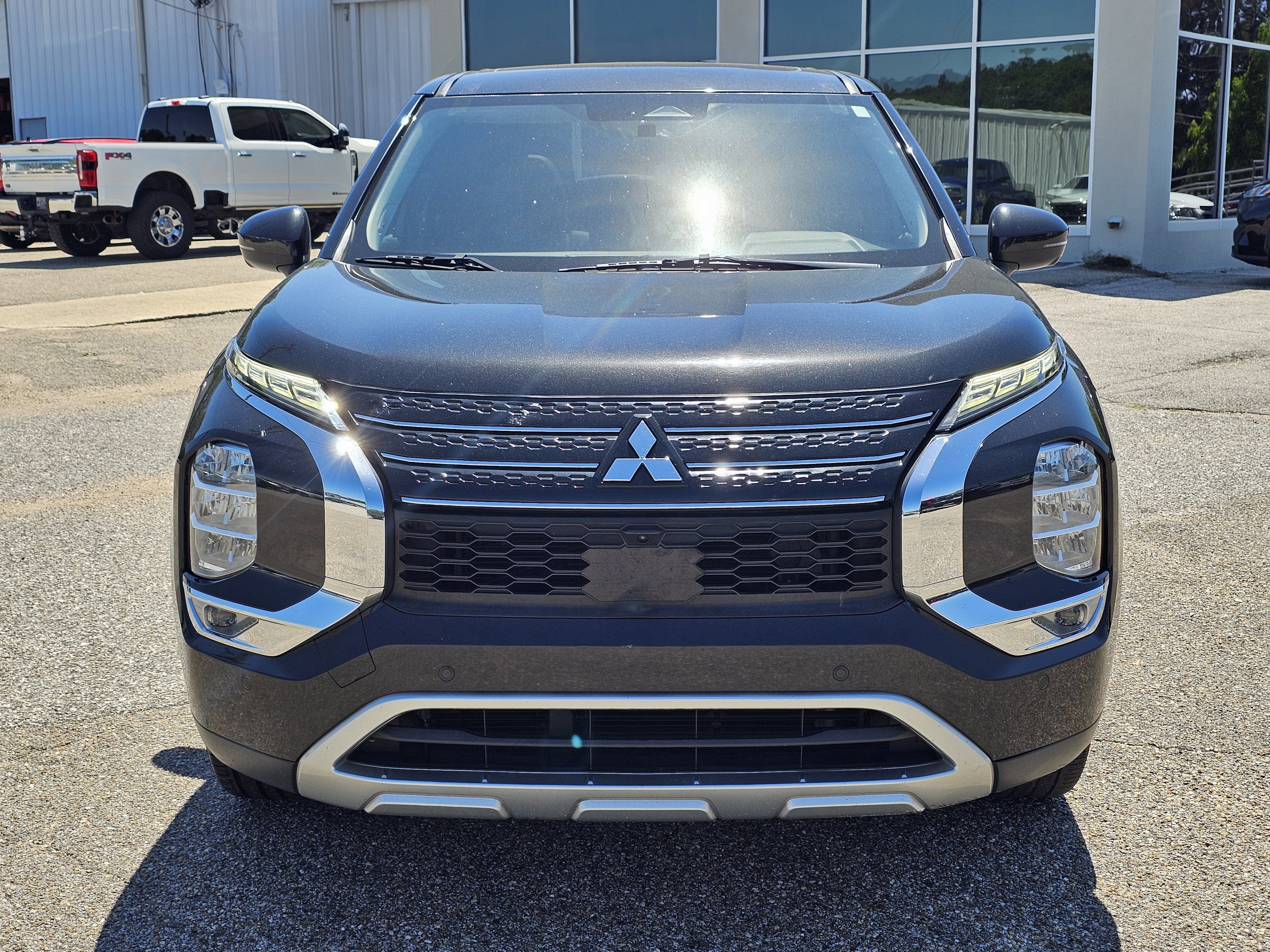 Used 2022 Mitsubishi Outlander SE with VIN JA4J3UA87NZ010562 for sale in Tallassee, AL
