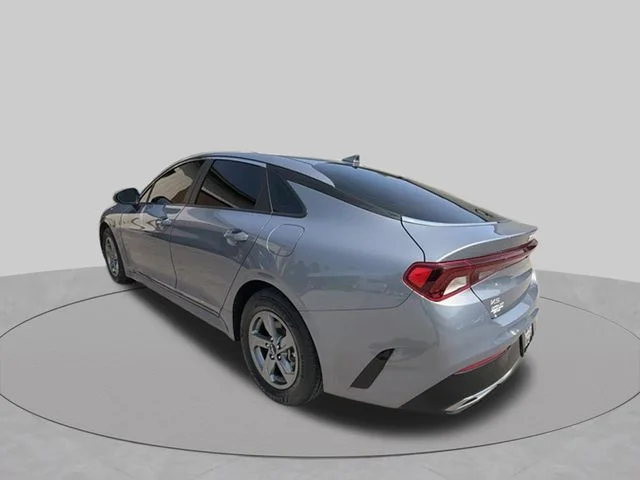 Used 2023 Silver Kia LXS image 5