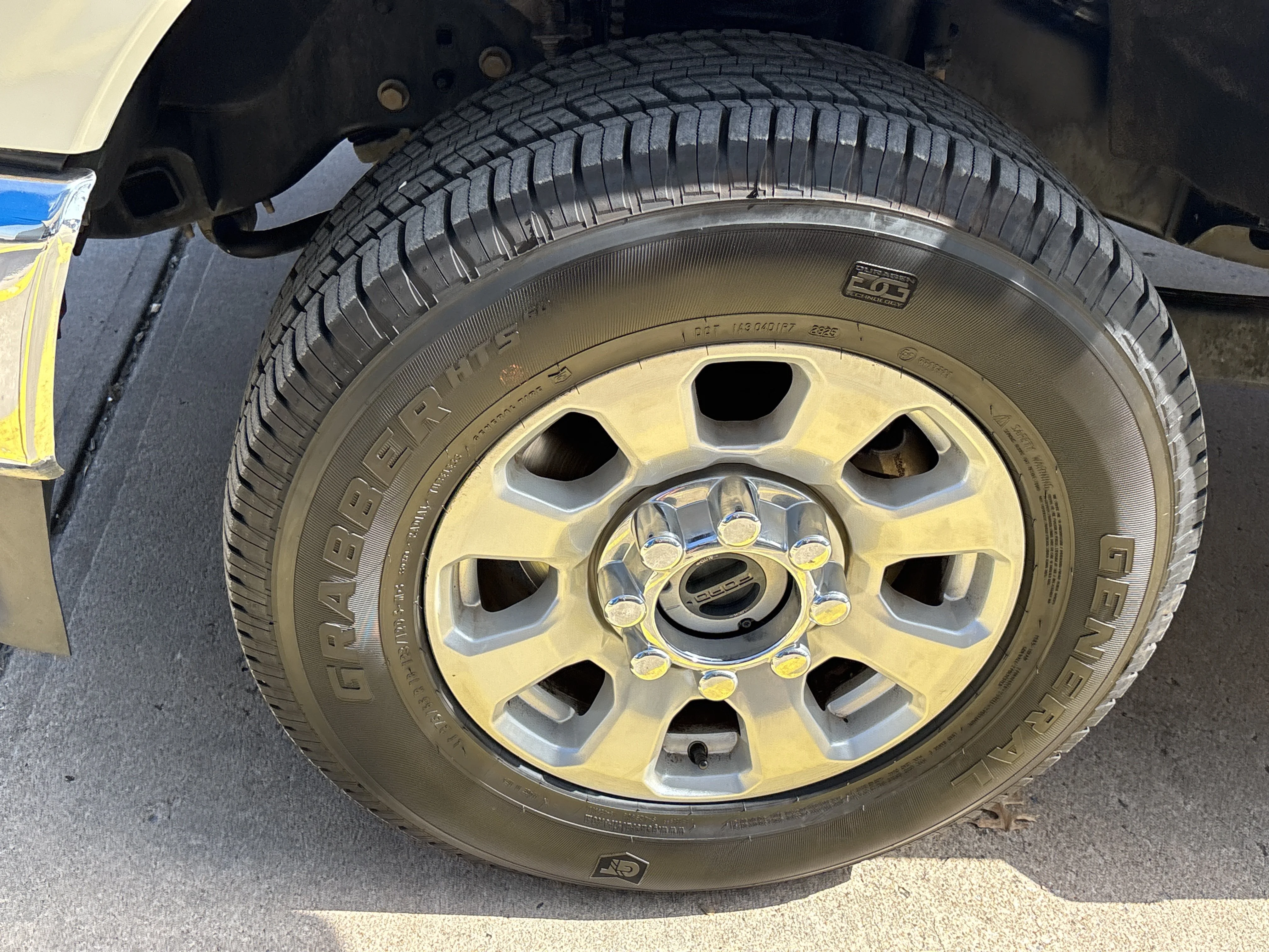 2024 Ford F-350 Super Duty XLT - Photo 12