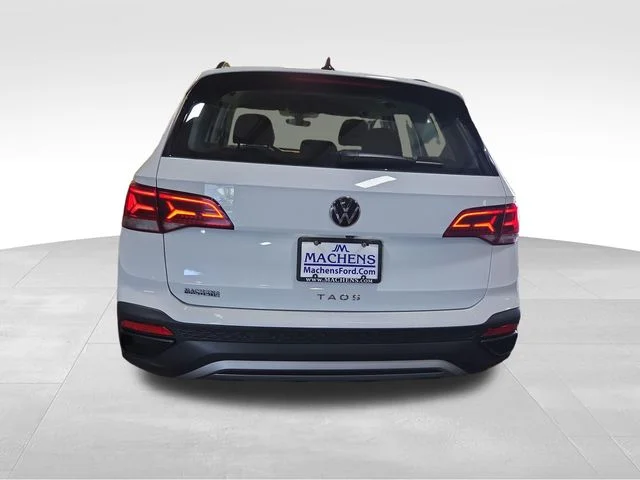 Used 2024 Black Volkswagen 1.5T S image 5