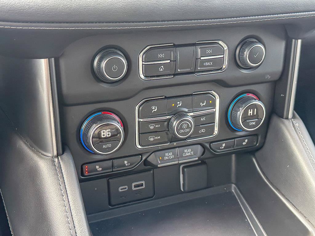 Used 2024 Midnight Blue Metallic Chevrolet Z71 image 27