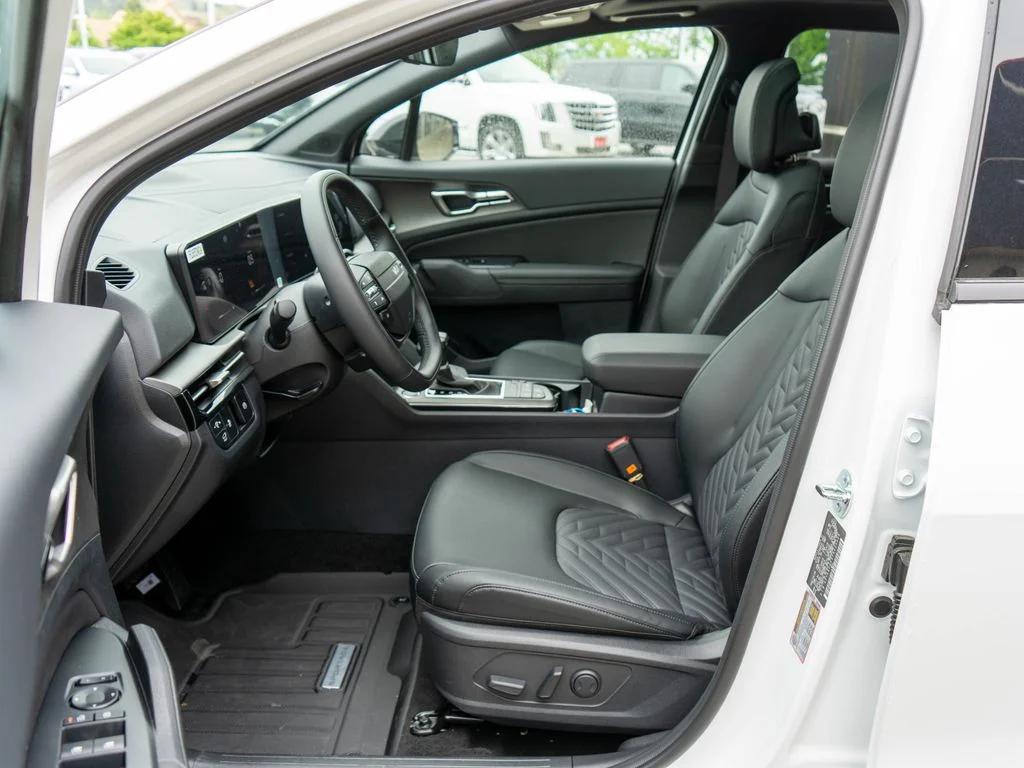 New 2026 Glacial White Pearl Kia X-Line image 11