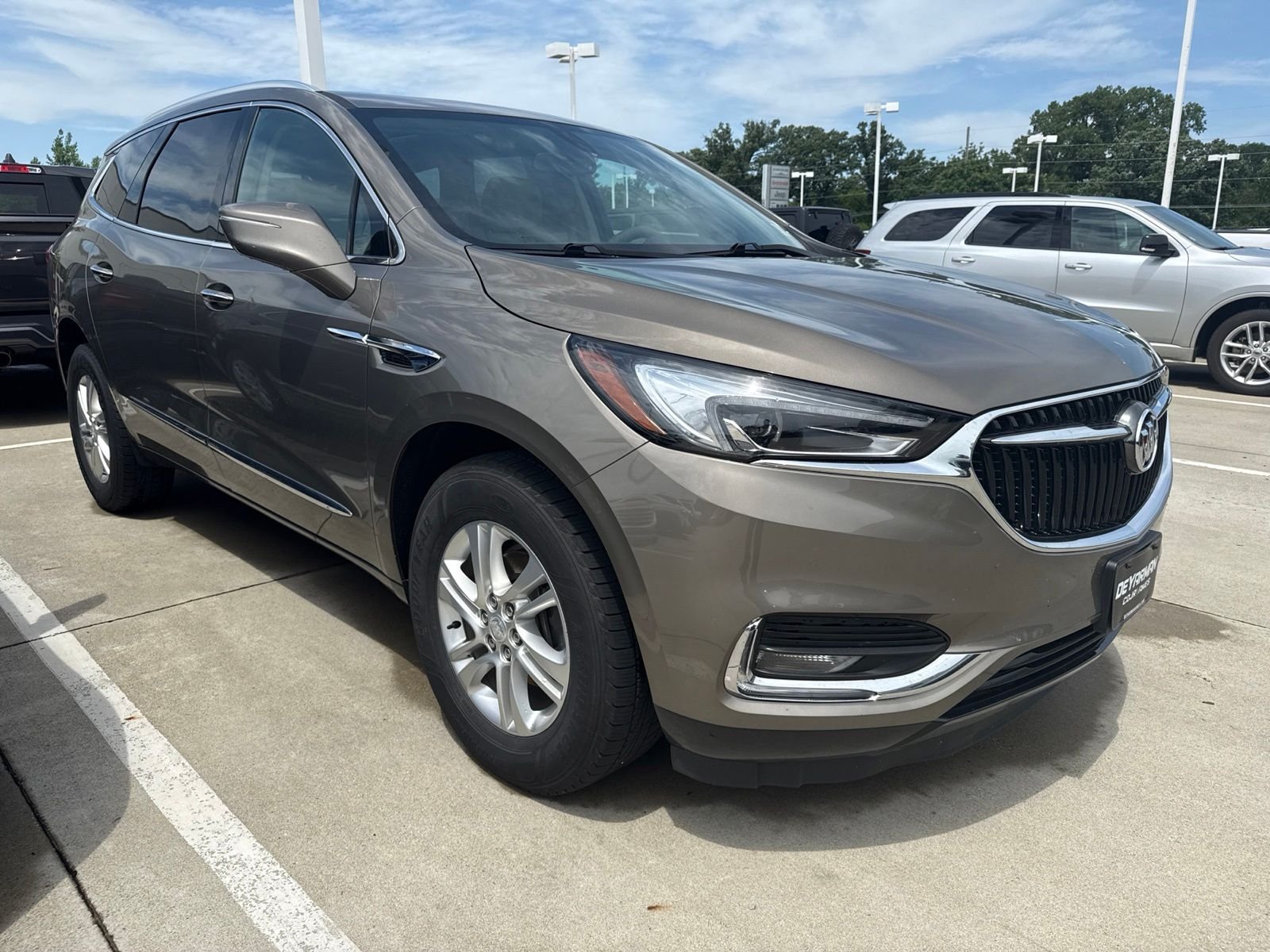 Used 2020 Gold Buick Essence image 1