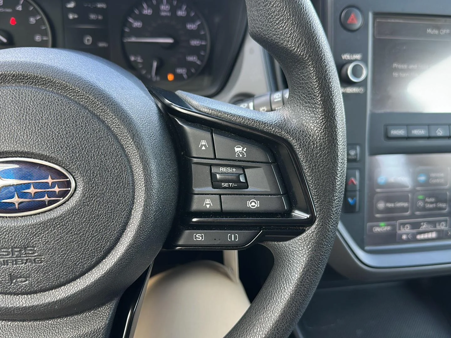 Used 2024 Ice Silver Metallic Subaru Base image 13