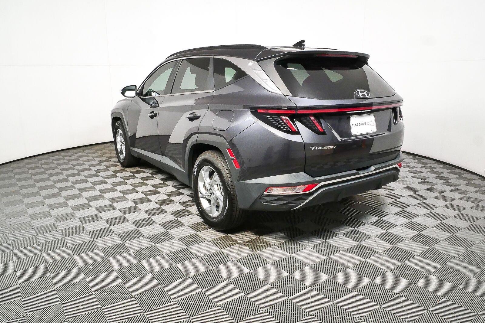 Used 2022 Portofino Gray Hyundai SEL image 27