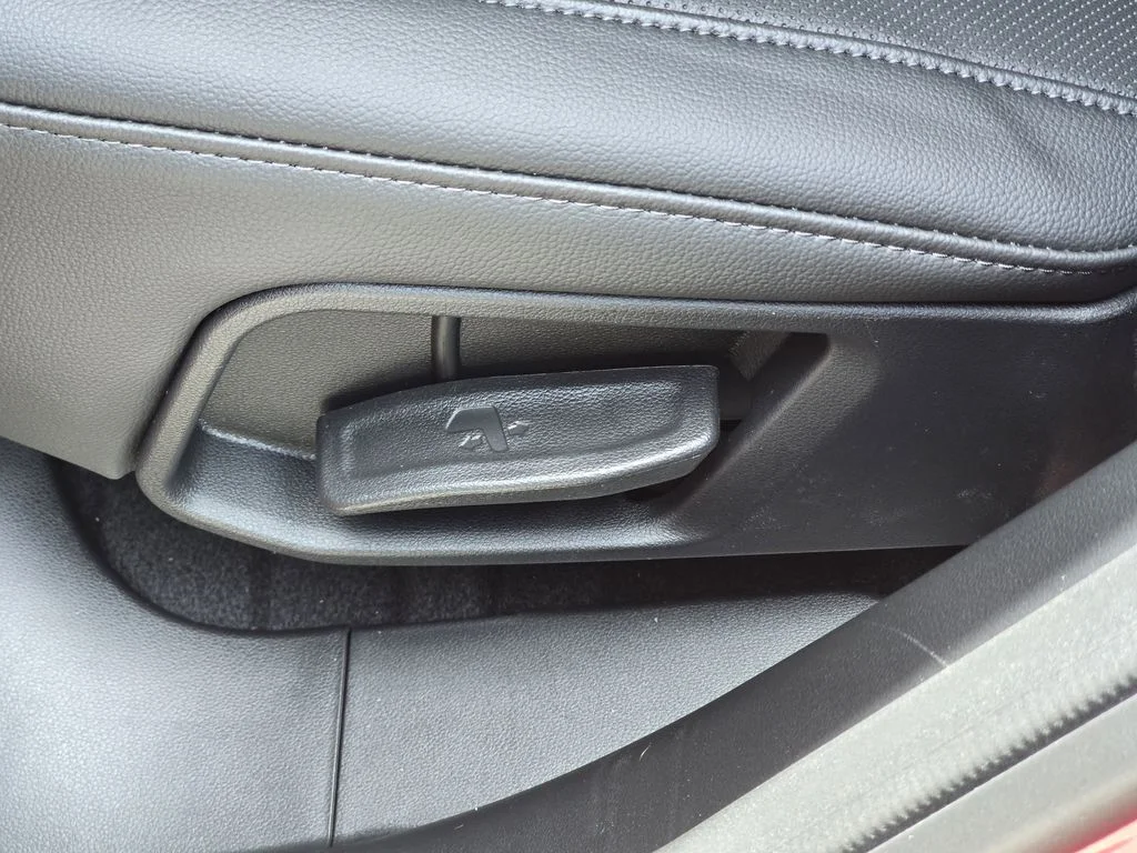 New 2026 Silver Hyundai SEL image 13