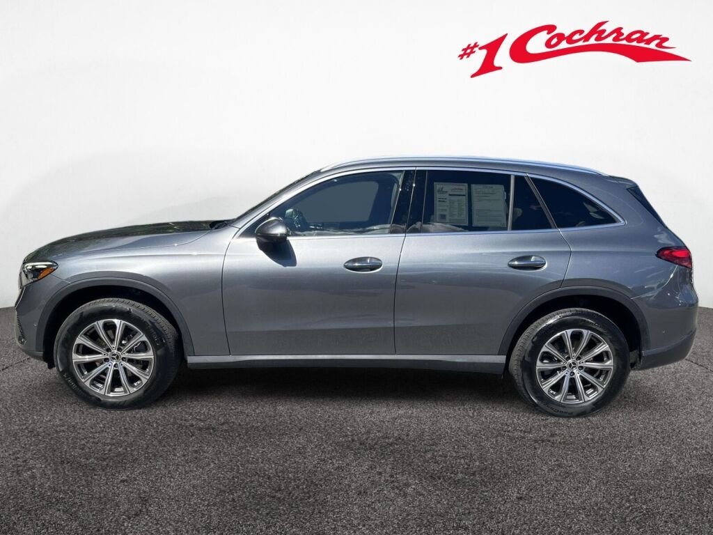 Used 2023 Selenite Grey Metallic Mercedes-Benz GLC 300 image 10