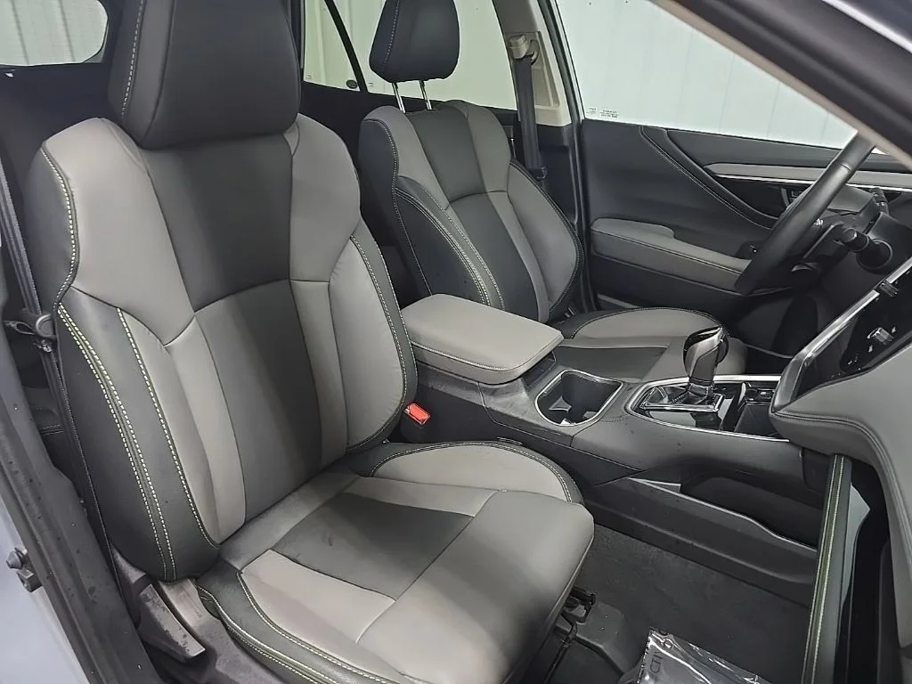 Used 2024 Silver Subaru Onyx Edition image 15